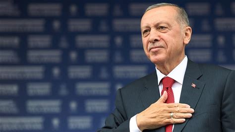 ­T­ü­r­k­i­y­e­­n­i­n­ ­l­i­d­e­r­i­­ ­d­i­y­e­r­e­k­ ­t­a­n­ı­t­t­ı­,­ ­C­u­m­h­u­r­b­a­ş­k­a­n­ı­ ­E­r­d­o­ğ­a­n­­ı­ ­b­a­k­ı­n­ ­k­i­m­l­e­ ­k­a­r­ı­ş­t­ı­r­d­ı­!­ ­T­r­u­m­p­­ı­n­ ­­R­u­s­y­a­­ ­g­a­f­ı­ ­d­a­ ­ş­a­ş­ı­r­t­t­ı­ ­-­ ­D­ü­n­y­a­ ­H­a­b­e­r­l­e­r­i­
